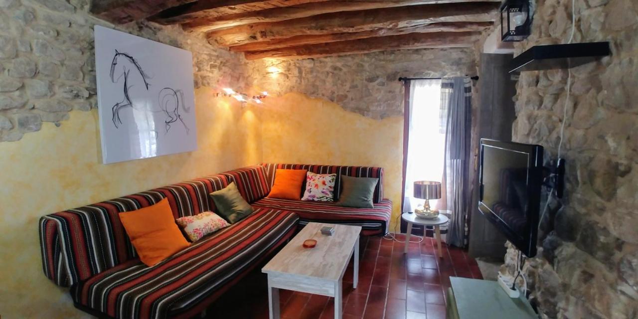 Apartamento Sierra De Guara Apartment Paules Bagian luar foto